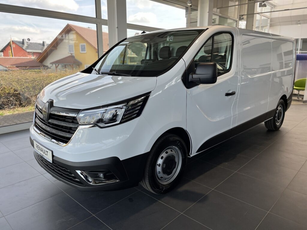 Renault Trafic Exposé-Bild 8