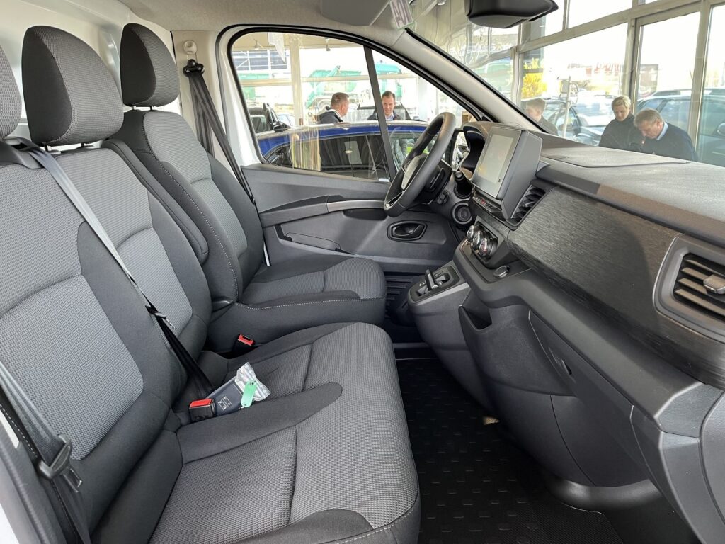 Renault Trafic Exposé-Bild 9