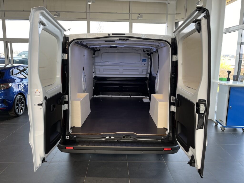 Renault Trafic Exposé-Bild 13