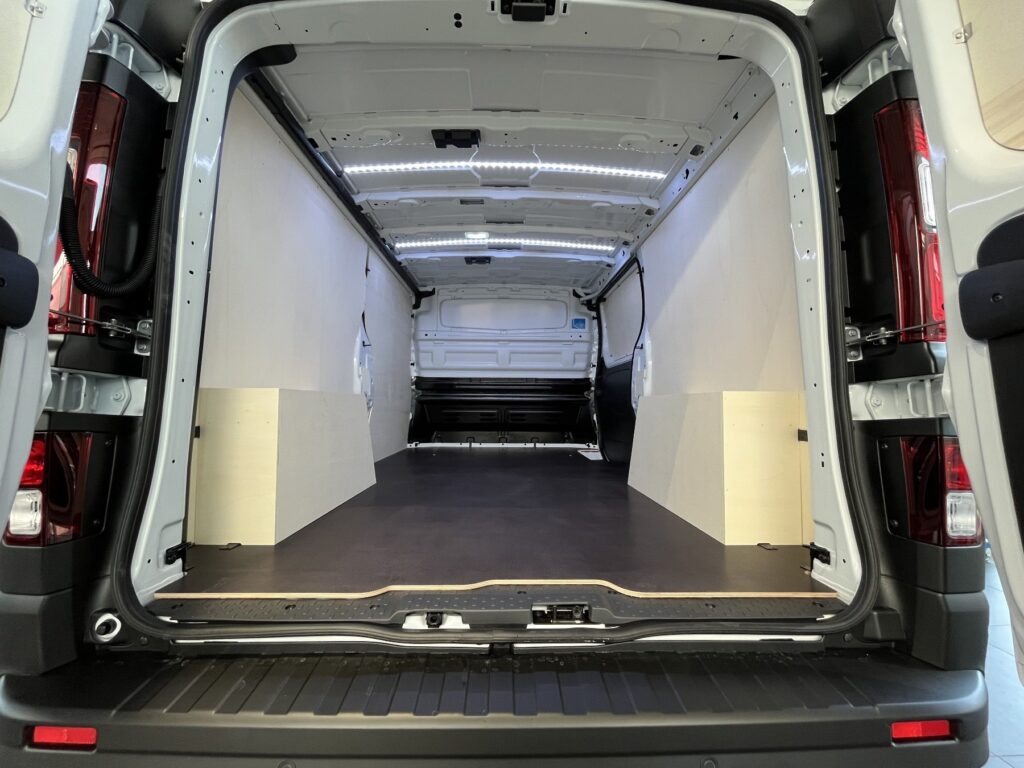 Renault Trafic Exposé-Bild 14