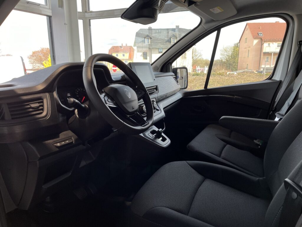 Renault Trafic Exposé-Bild 18