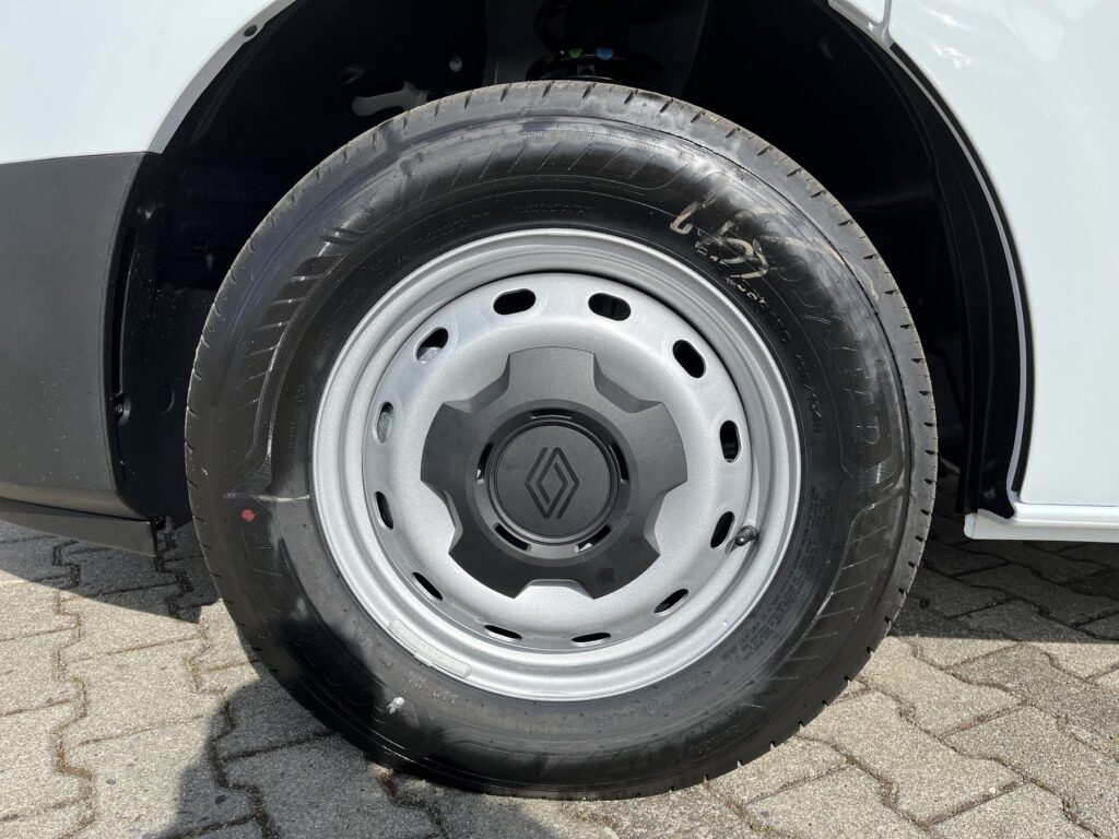 Renault Trafic Exposé-Bild 30