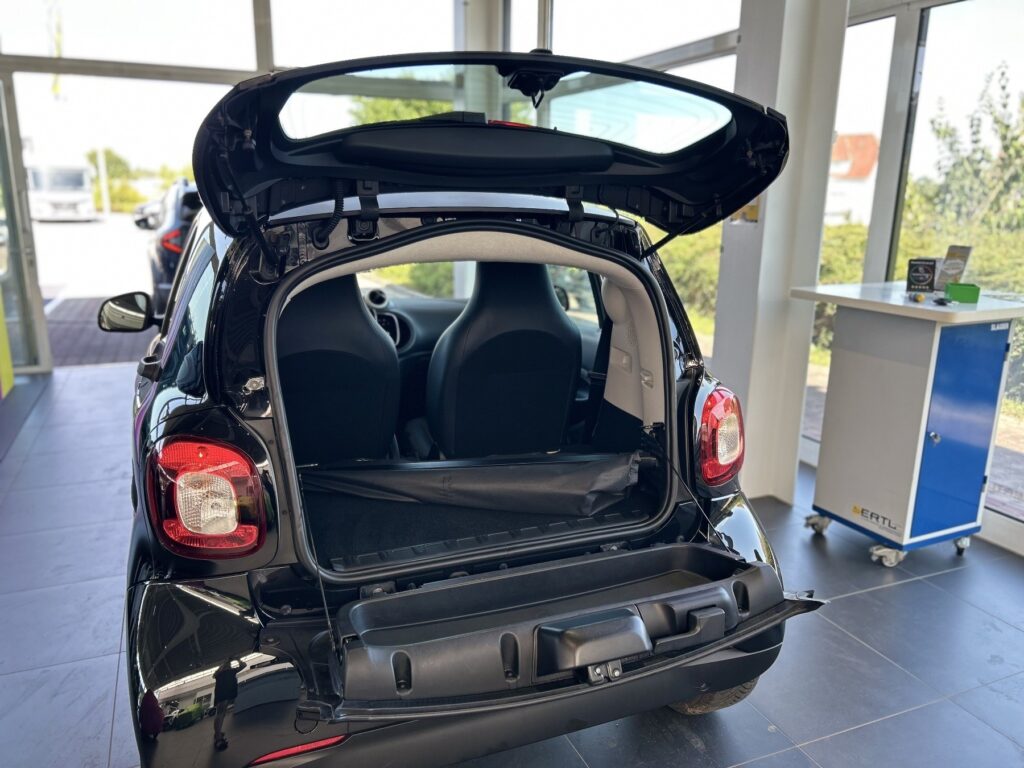 SMART ForTwo Exposé-Bild 10