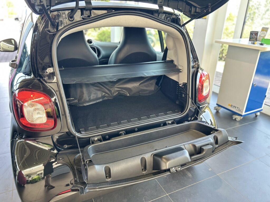 SMART ForTwo Exposé-Bild 11