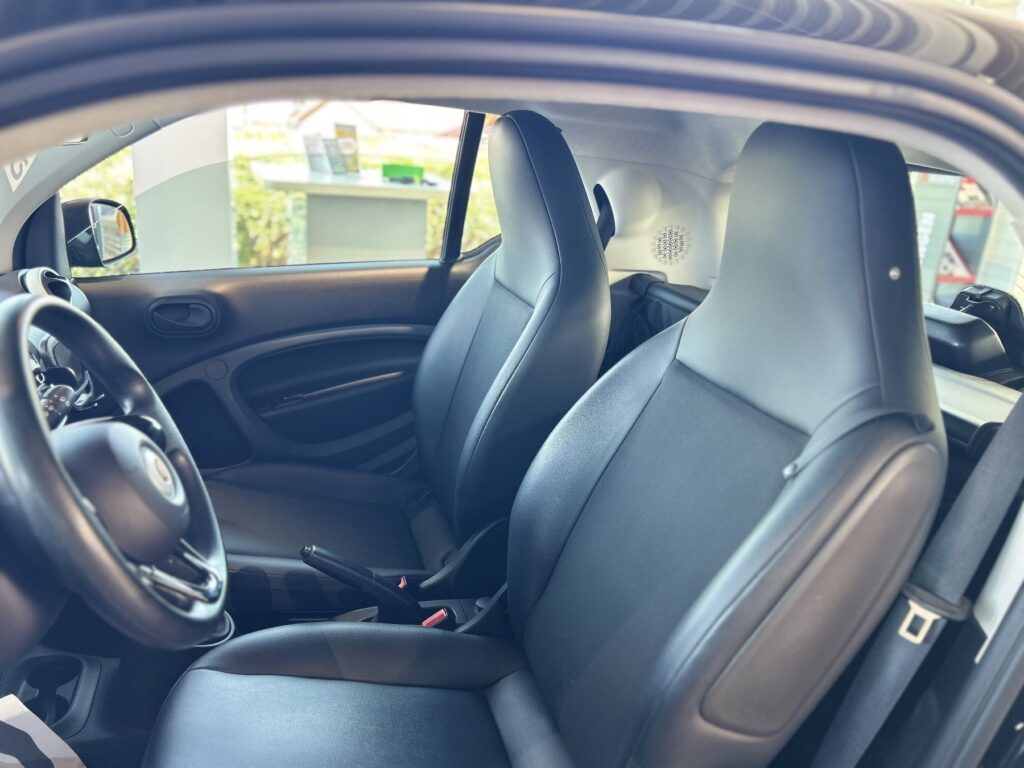 SMART ForTwo Exposé-Bild 19