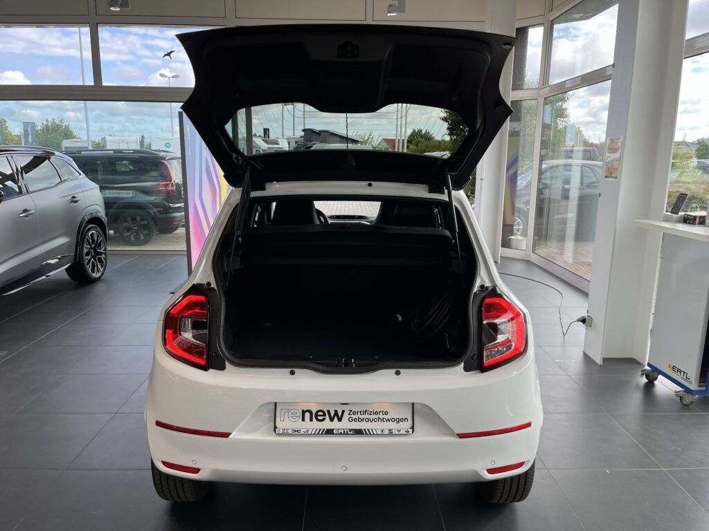 Renault Twingo Exposé-Bild 12