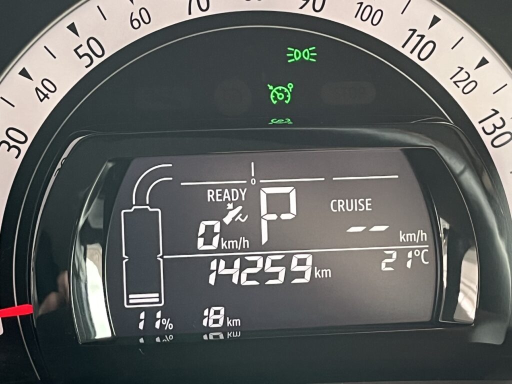 Renault Twingo Exposé-Bild 22