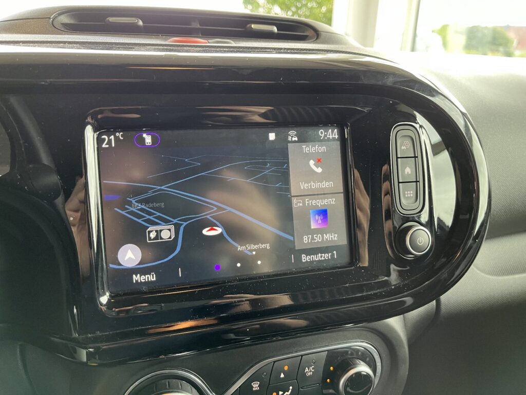 Renault Twingo Exposé-Bild 23