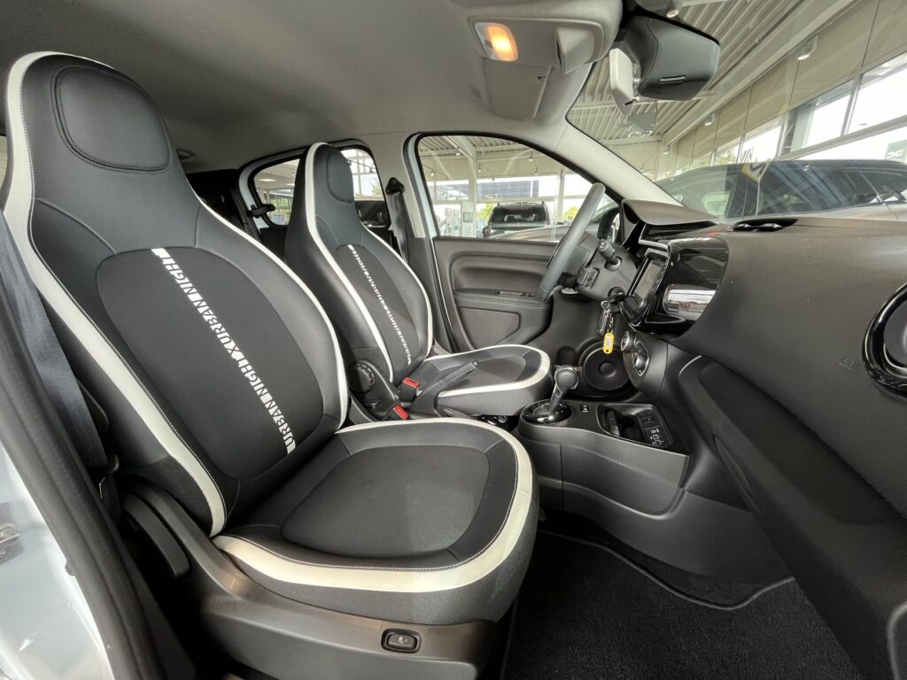 Renault Twingo Exposé-Bild 5