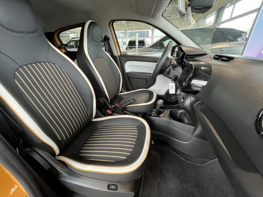 Renault Twingo Exposé-Bild 6