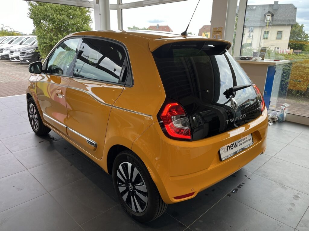 Renault Twingo Exposé-Bild 14
