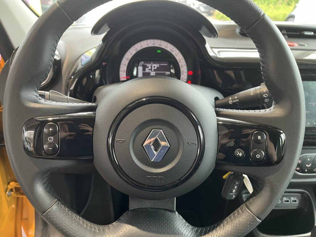 Renault Twingo Exposé-Bild 19