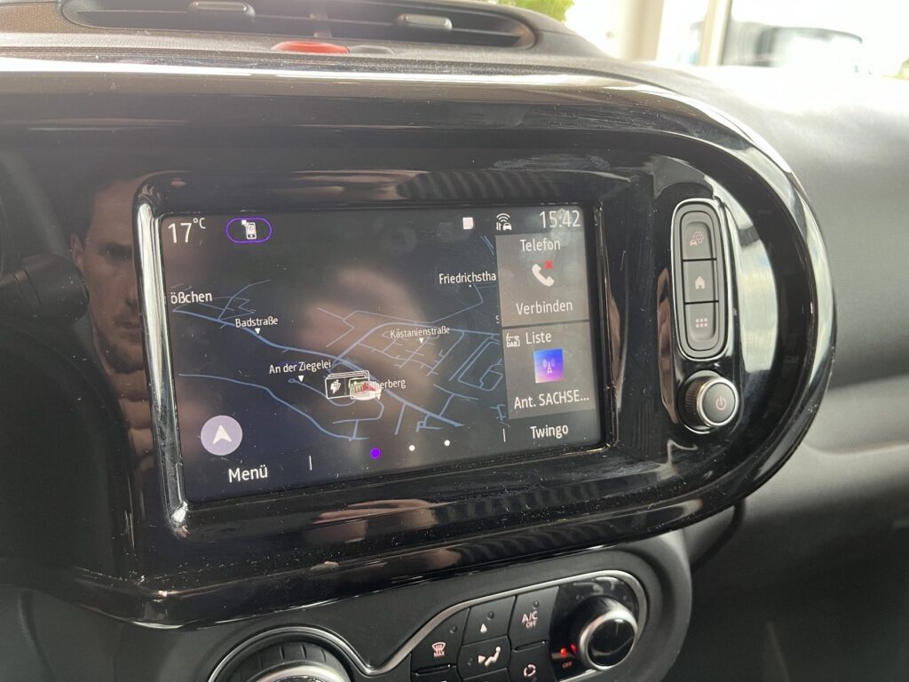 Renault Twingo Exposé-Bild 23