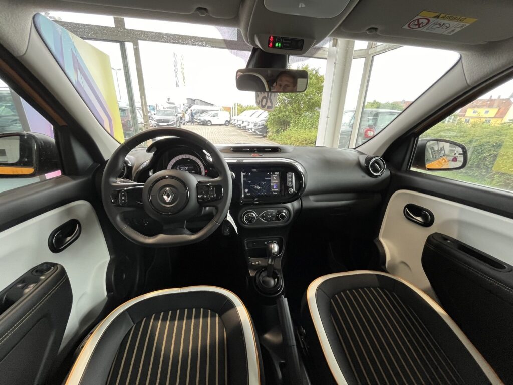 Renault Twingo Exposé-Bild 27
