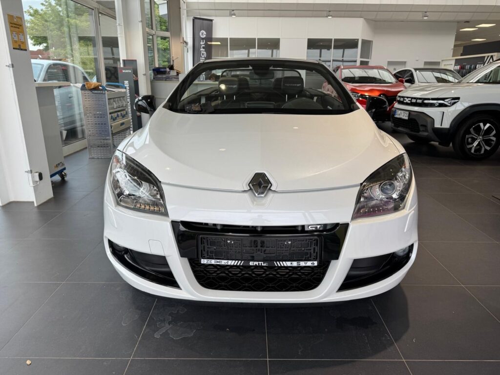 Renault Megane Exposé-Bild 2