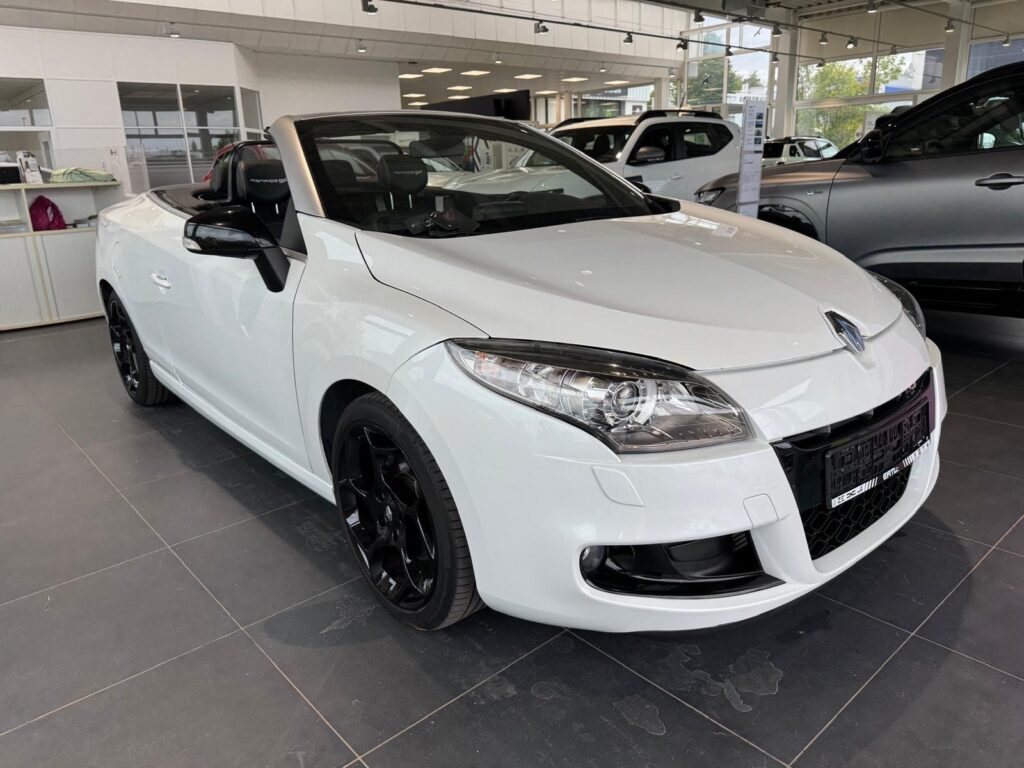 Renault Megane Exposé-Bild 3
