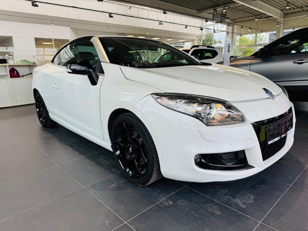 Renault Megane Exposé-Bild 6
