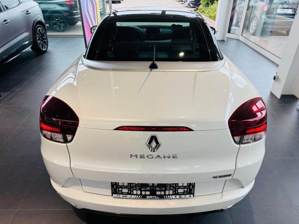 Renault Megane Exposé-Bild 8