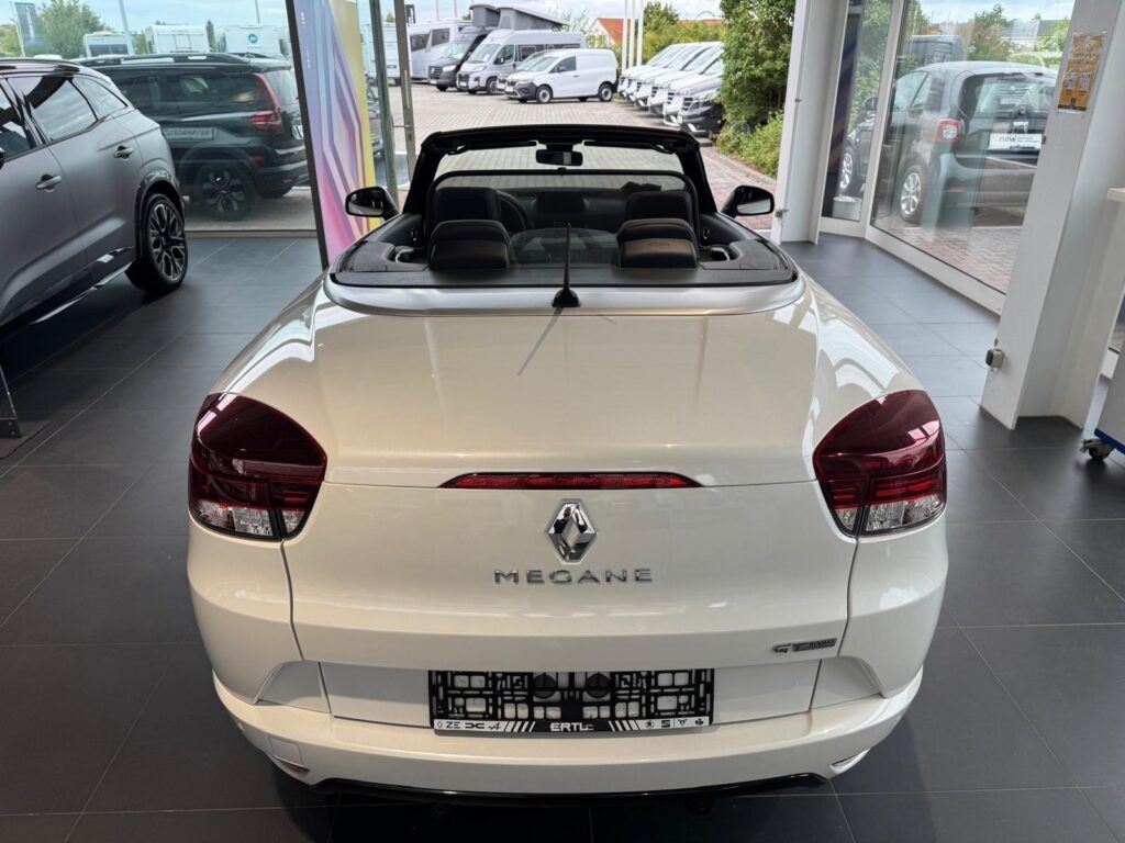 Renault Megane Exposé-Bild 13