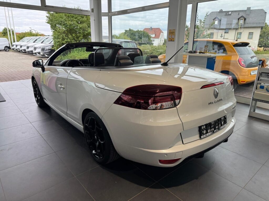 Renault Megane Exposé-Bild 14