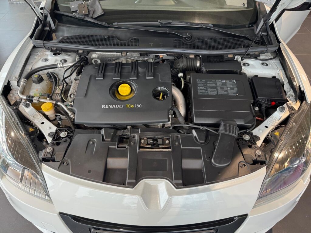 Renault Megane Exposé-Bild 26