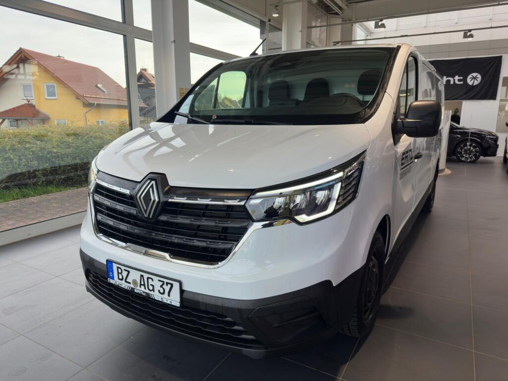 Renault Trafic Exposé-Bild 1