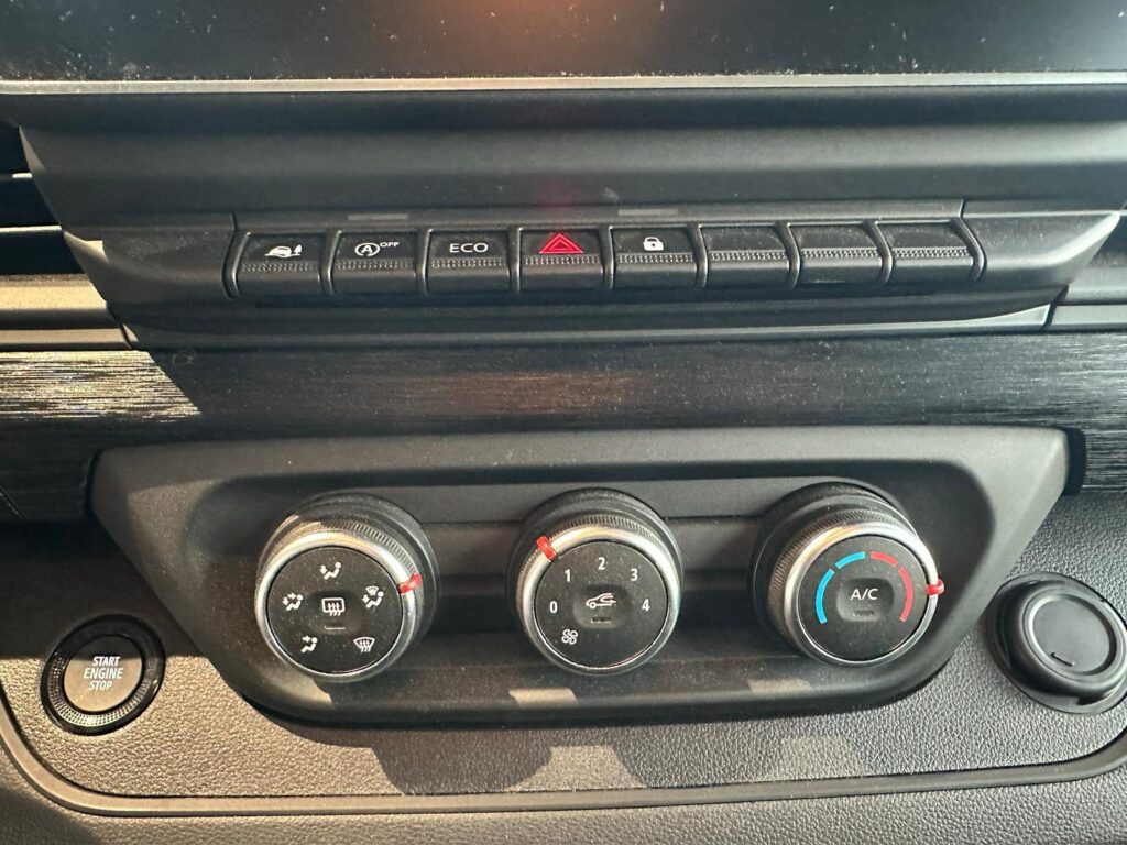 Renault Trafic Exposé-Bild 8