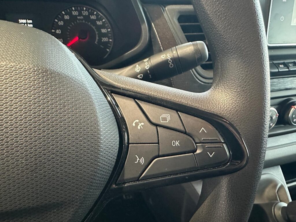 Renault Trafic Exposé-Bild 10