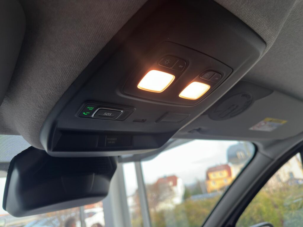 Renault Trafic Exposé-Bild 12