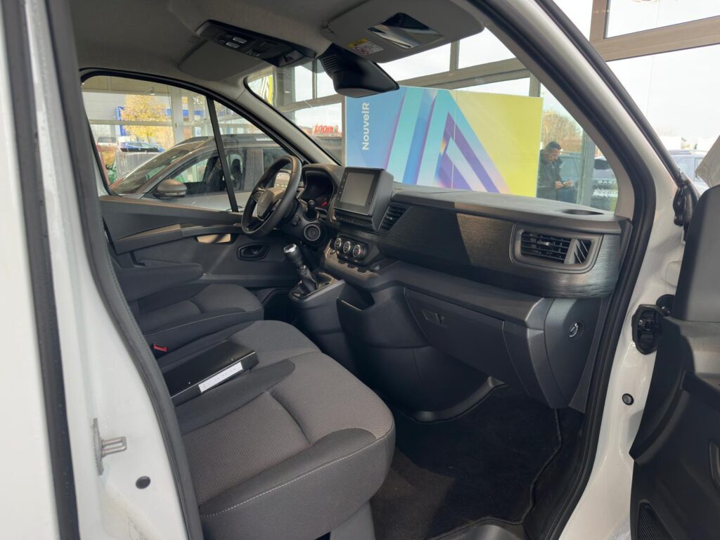 Renault Trafic Exposé-Bild 20