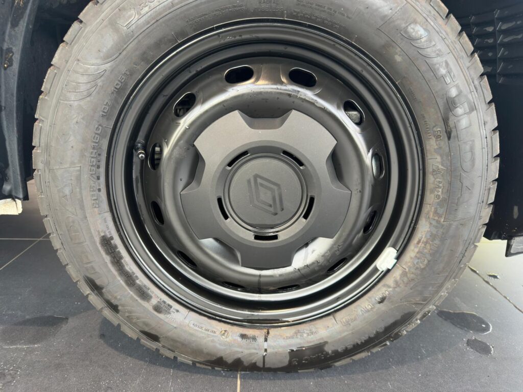 Renault Trafic Exposé-Bild 21