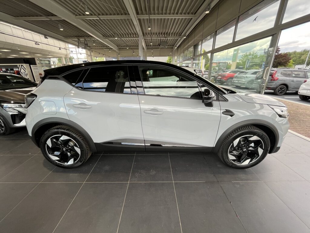 Renault Captur Exposé-Bild 4
