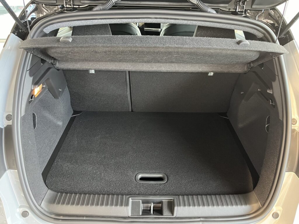 Renault Captur Exposé-Bild 15