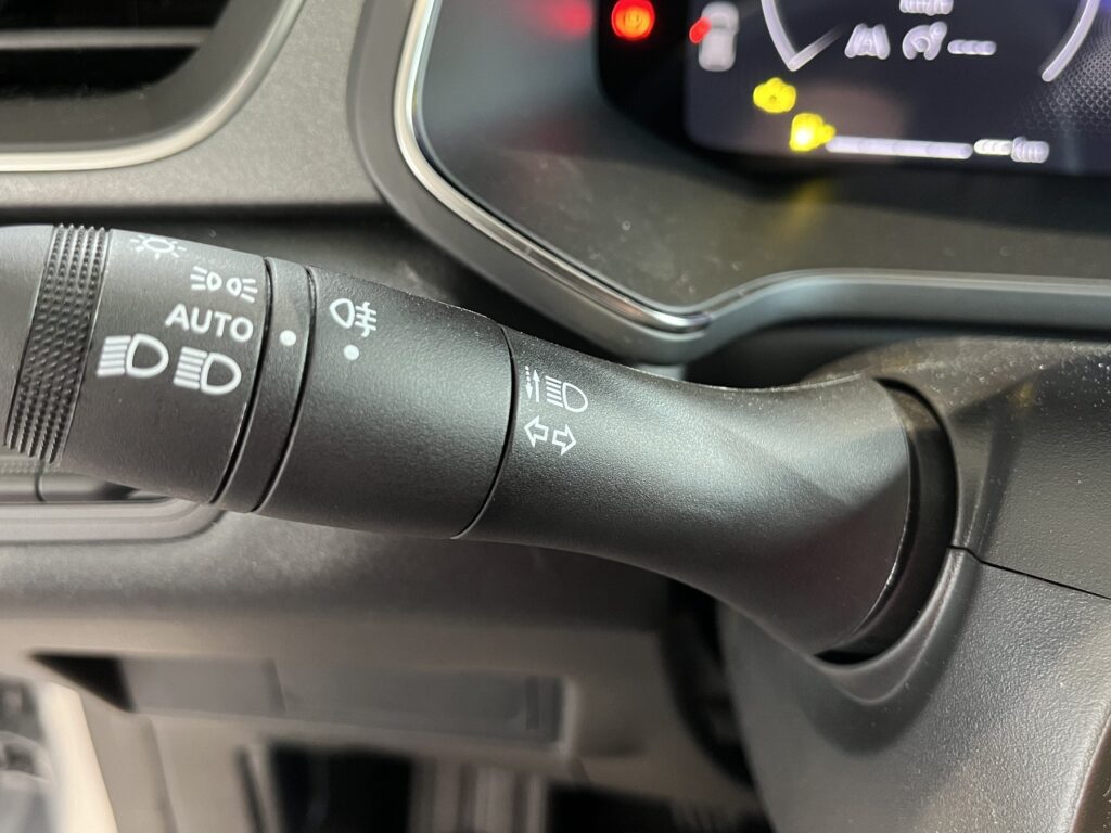 Renault Captur Exposé-Bild 22