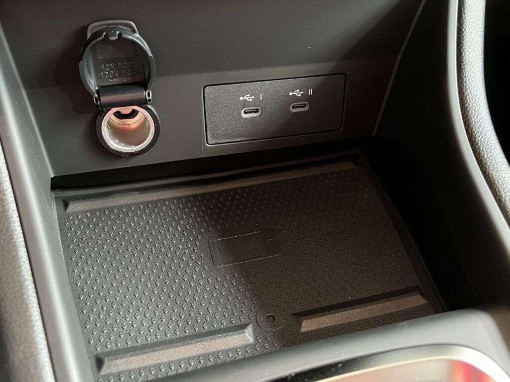 Renault Captur Exposé-Bild 26