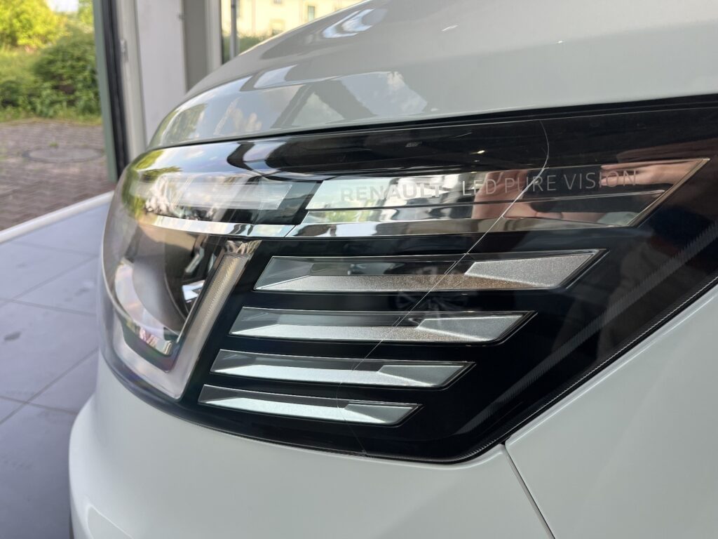 Renault Trafic Exposé-Bild 14