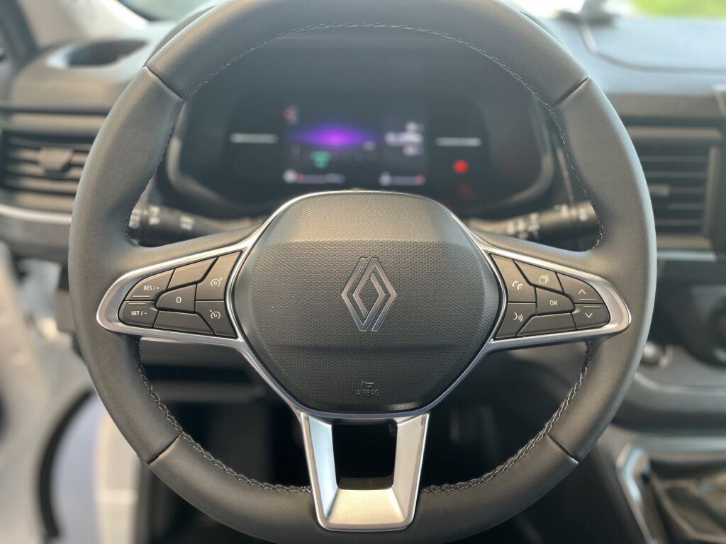 Renault Trafic Exposé-Bild 19