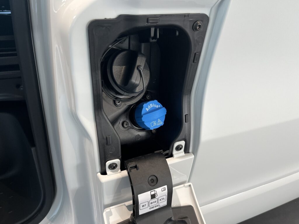 Renault Trafic Exposé-Bild 15