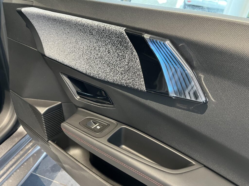 Renault Clio Exposé-Bild 5