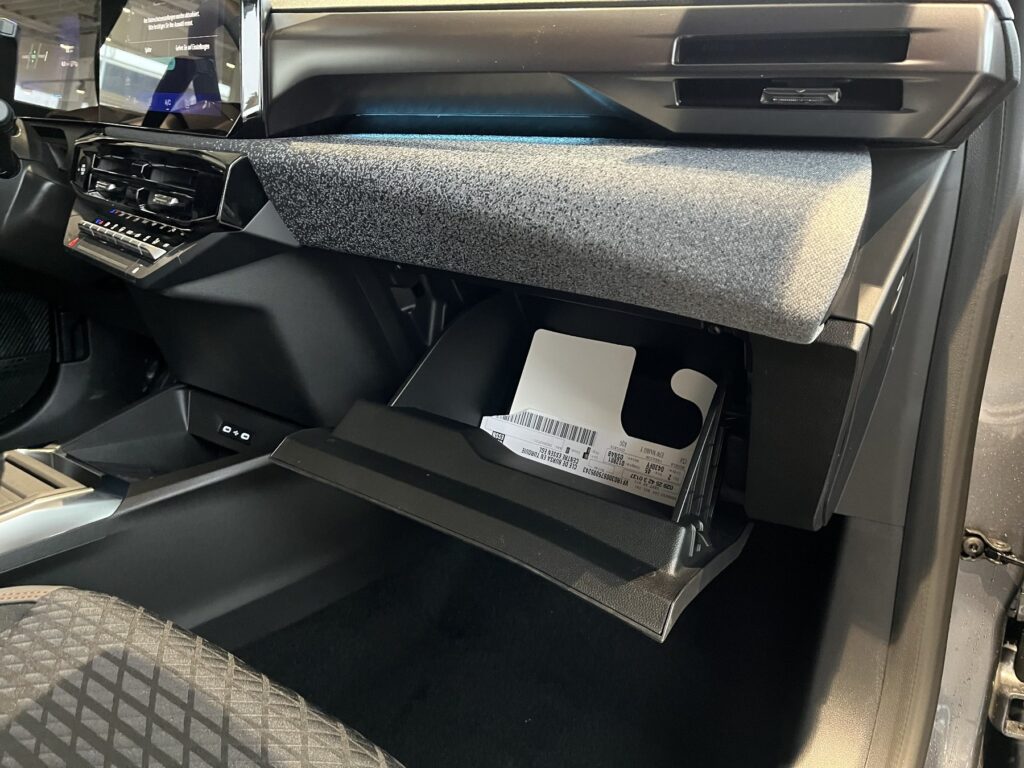 Renault Clio Exposé-Bild 7