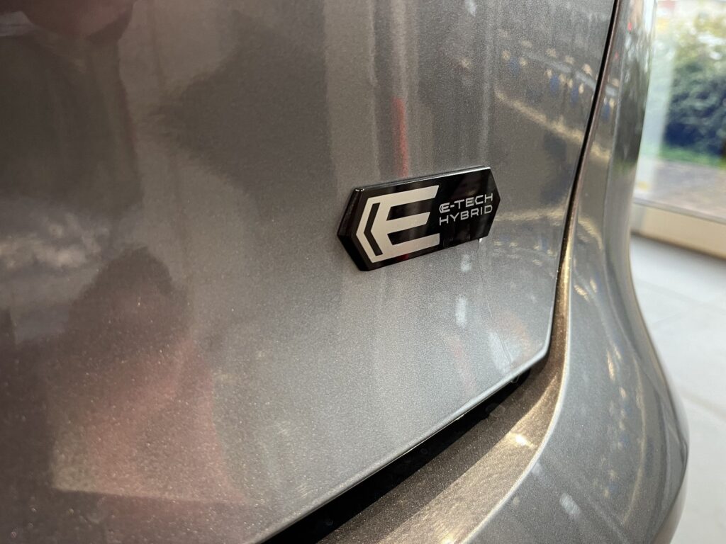 Renault Clio Exposé-Bild 13