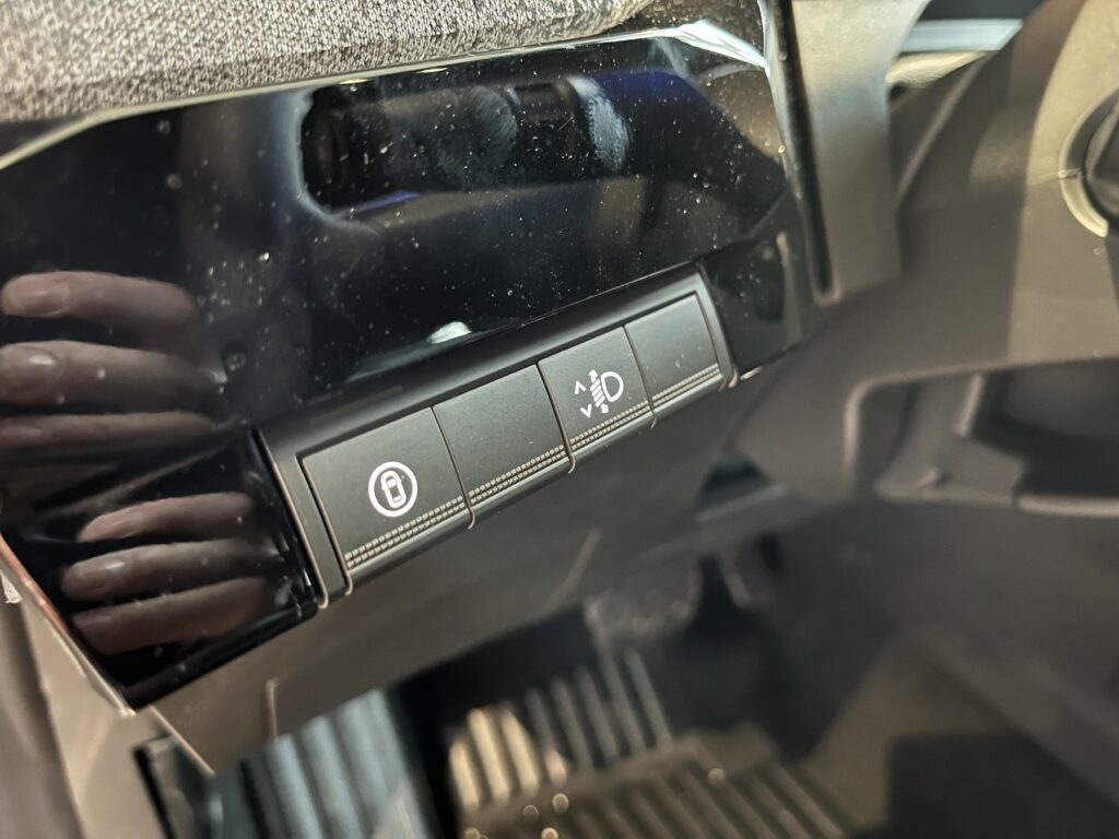 Renault Clio Exposé-Bild 22