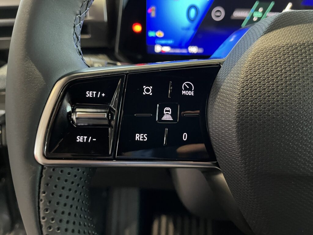 Renault Clio Exposé-Bild 24