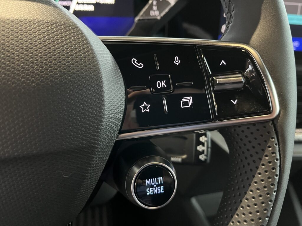 Renault Clio Exposé-Bild 25