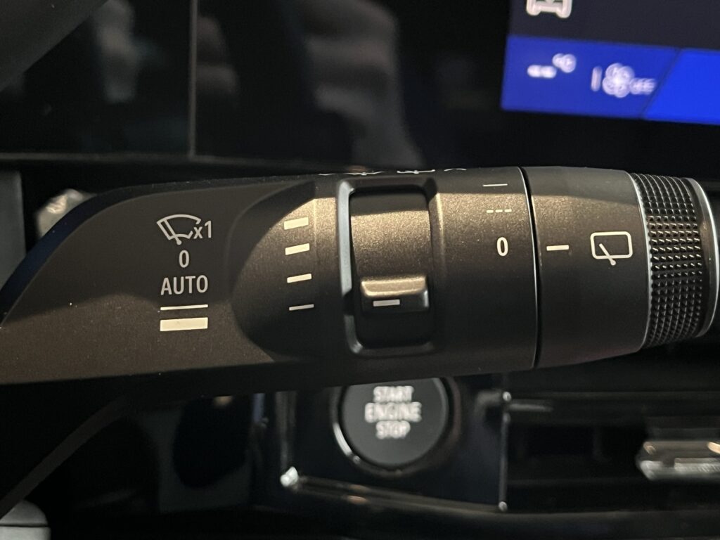 Renault Clio Exposé-Bild 28