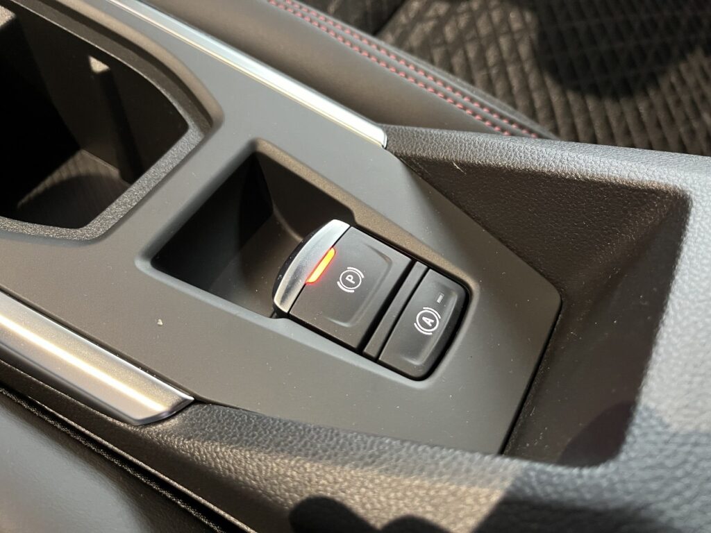 Renault Clio Exposé-Bild 35