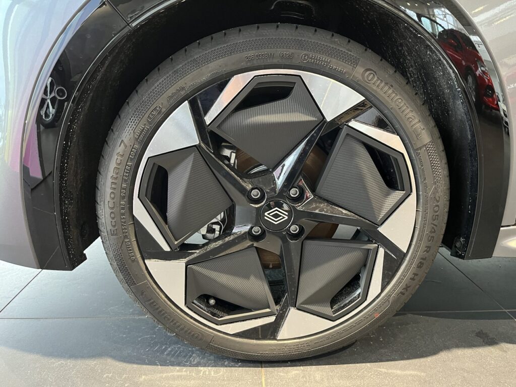 Renault Clio Exposé-Bild 38