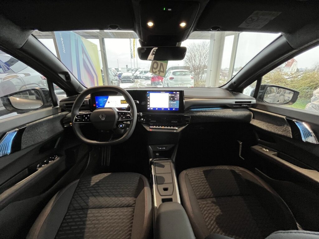 Renault Clio Exposé-Bild 43