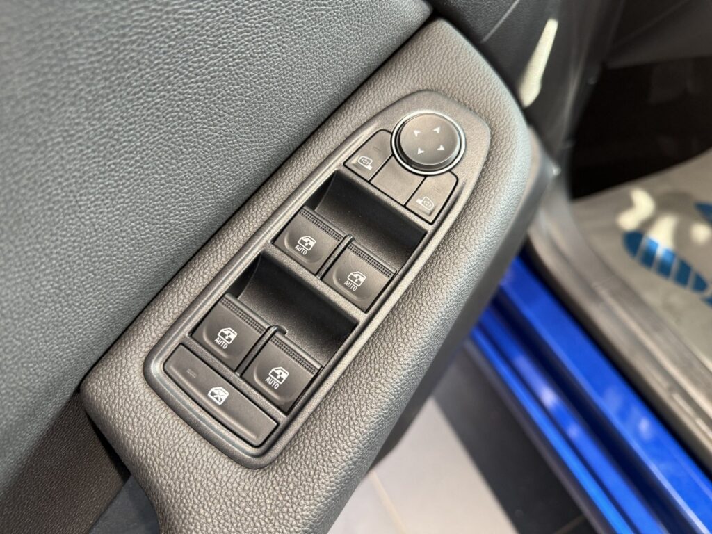 Renault Clio Exposé-Bild 22