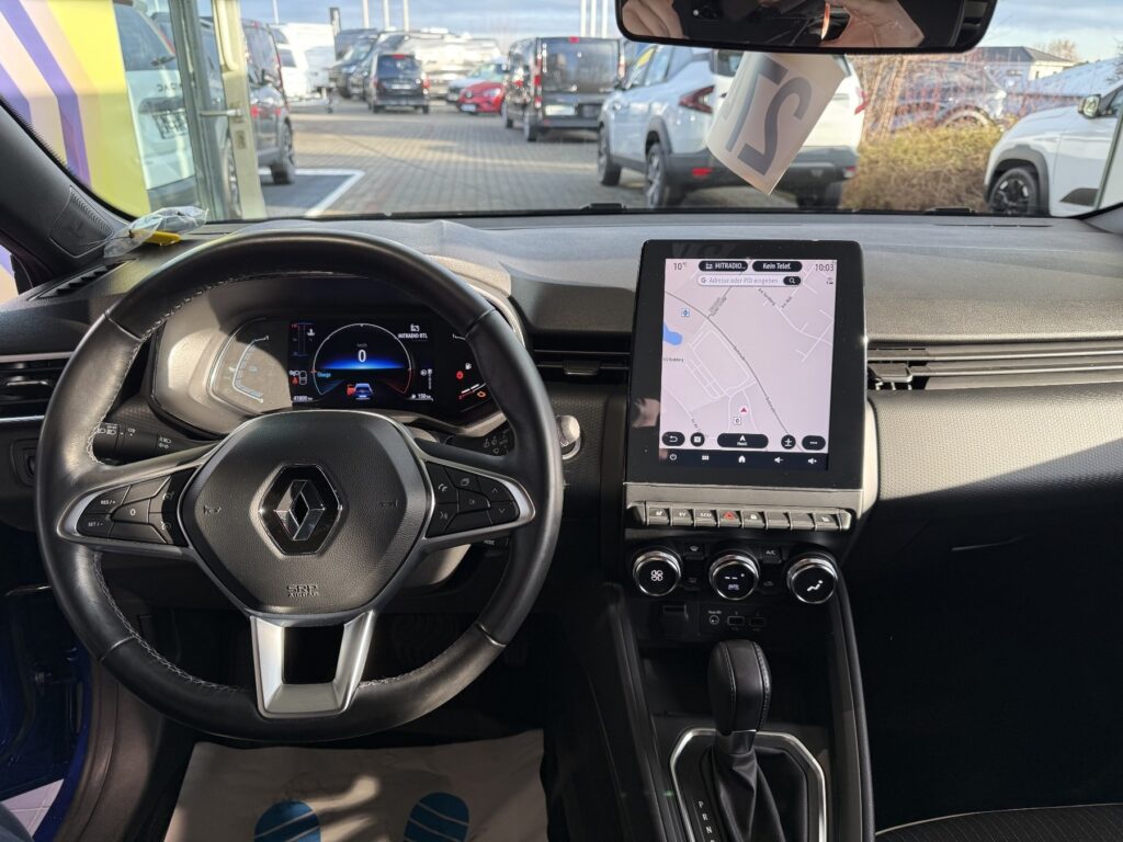 Renault Clio Exposé-Bild 24